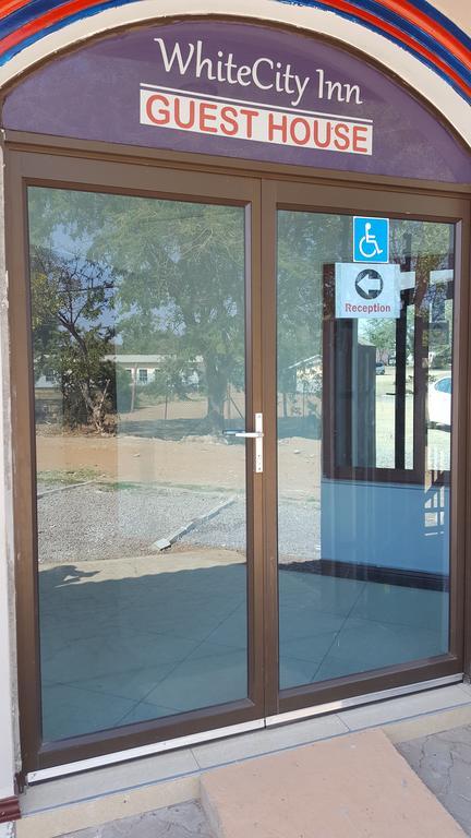 White City Inn Gaborone Ngoại thất bức ảnh