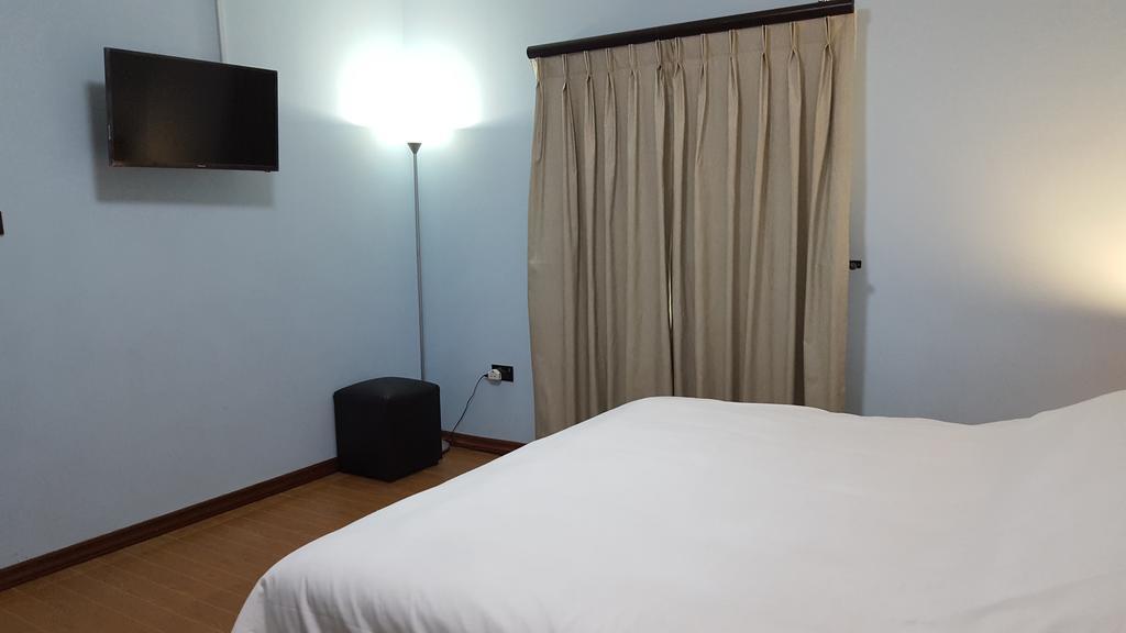 White City Inn Gaborone Ngoại thất bức ảnh
