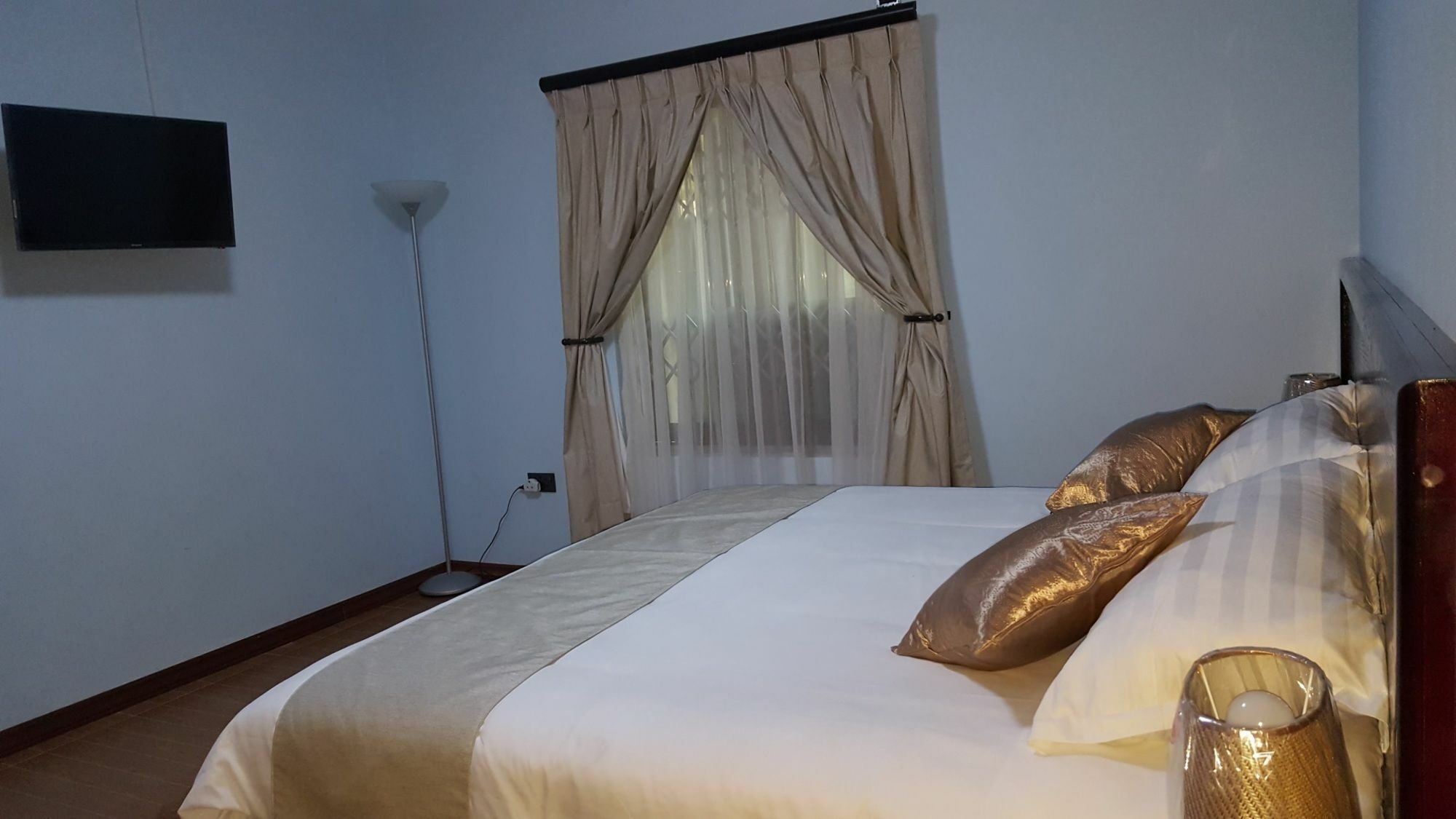 White City Inn Gaborone Ngoại thất bức ảnh