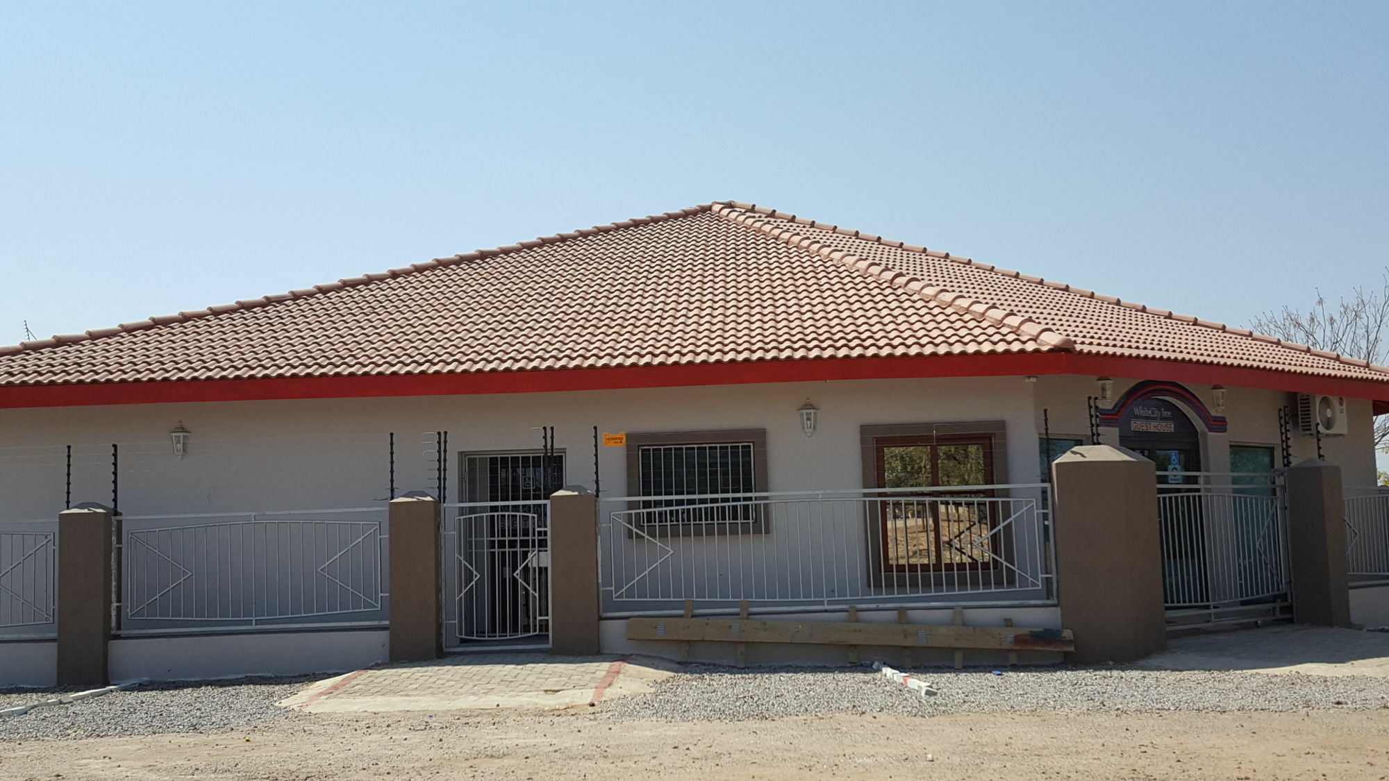 White City Inn Gaborone Ngoại thất bức ảnh
